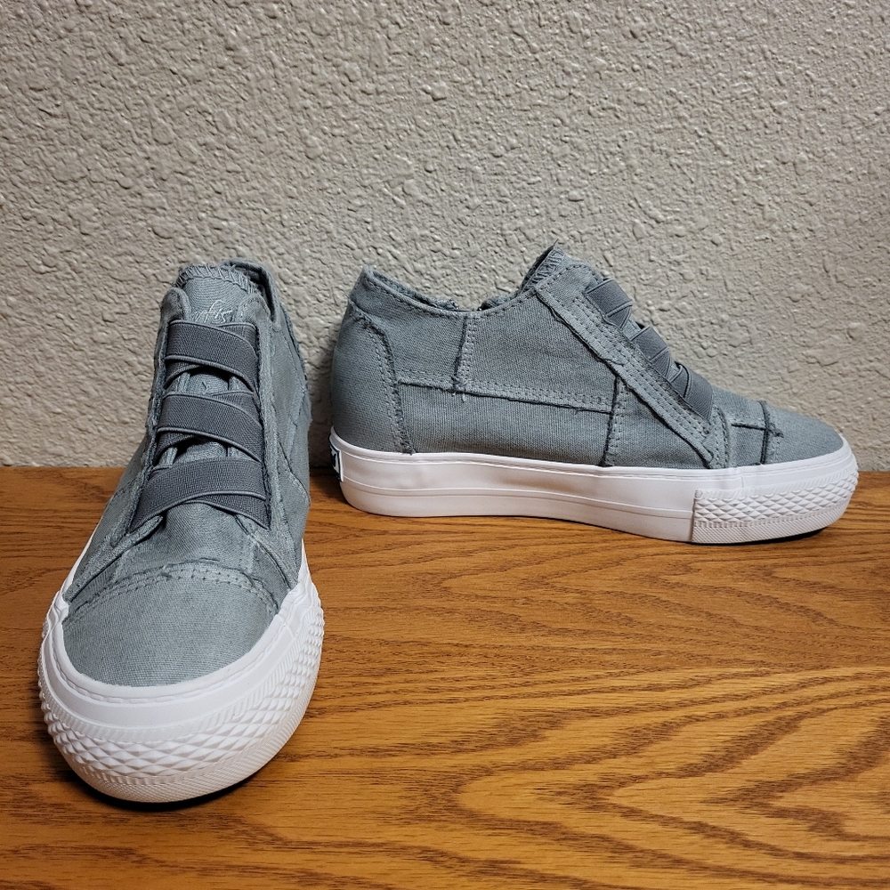 Blowfish Malibu Gray Hidden Wedge Sneaker Size 8 - Picture 3 of 13